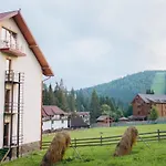 U Halyny Hotel