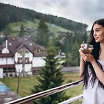 Hotel U Halyny Bukovel