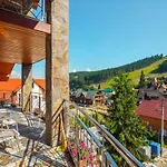 U Halyny Hotel