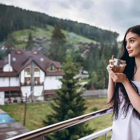 Hotel U Halyny Boekovel