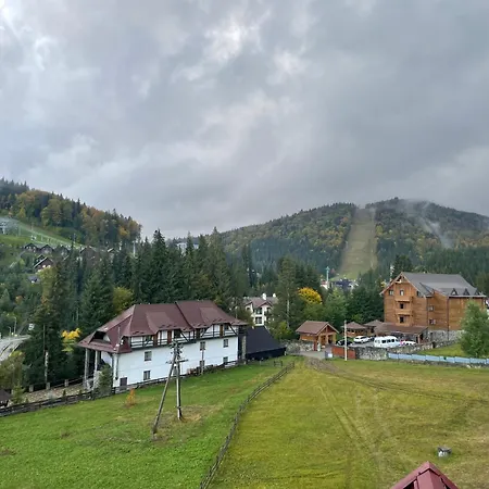 U Halyny Hotel Boekovel